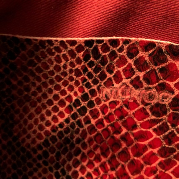 EUC Núnoo mini leather crossbody bag purse w additional straps. Red animal print - Picture 9 of 10